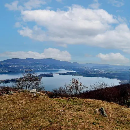 Cozy With View - Laghi E Sentieri -